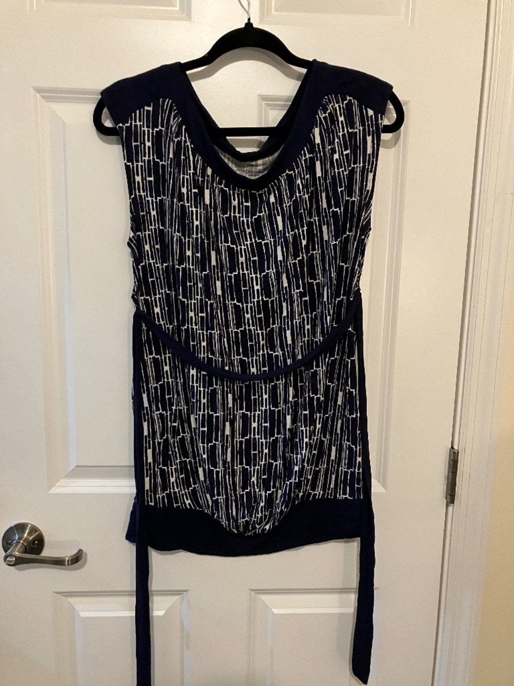 Liz Lange Maternity size L navy blue and white blouse shirt